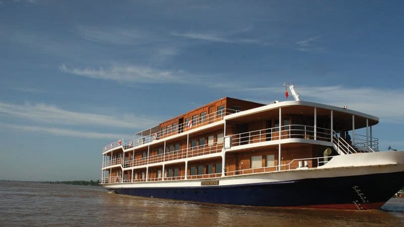 From Siem Reap to the Mekong Delta (port-to-port cruise)