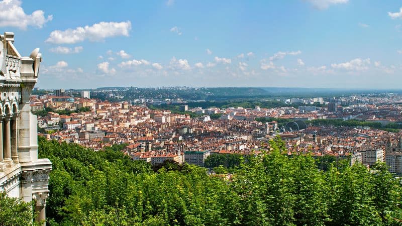 A trip to admire the beautiful scenery of the Rhône valley (port-to-port cruise)