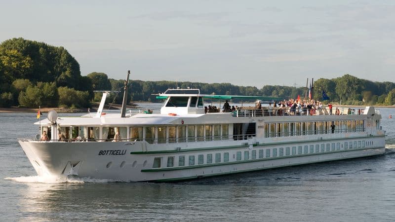 Christmas in the Seine Valley (port-to-port cruise)