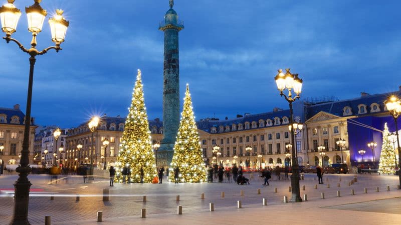 Prestigious New Year's Eve in Paris (port to port)