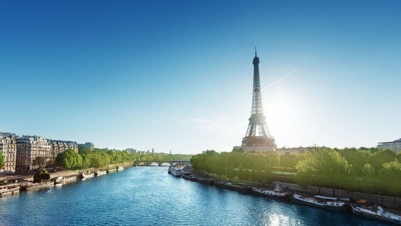 Festive Weekend on the Seine River (port-to-port cruise)