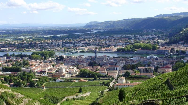 From Burgundy to the Camargue along the Saône and the Rhône Rivers (port-to-port cruise)