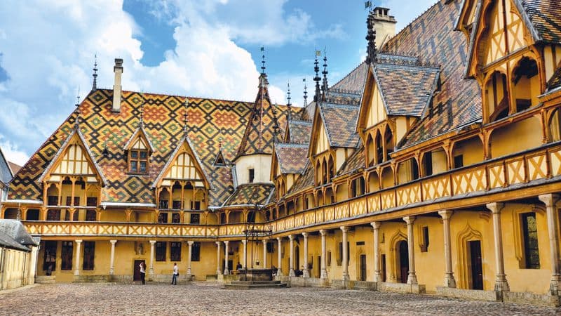 Exceptional Wine Tasting Cruise in Burgundy: Beaujolais Nouveau (port-to-port cruise)