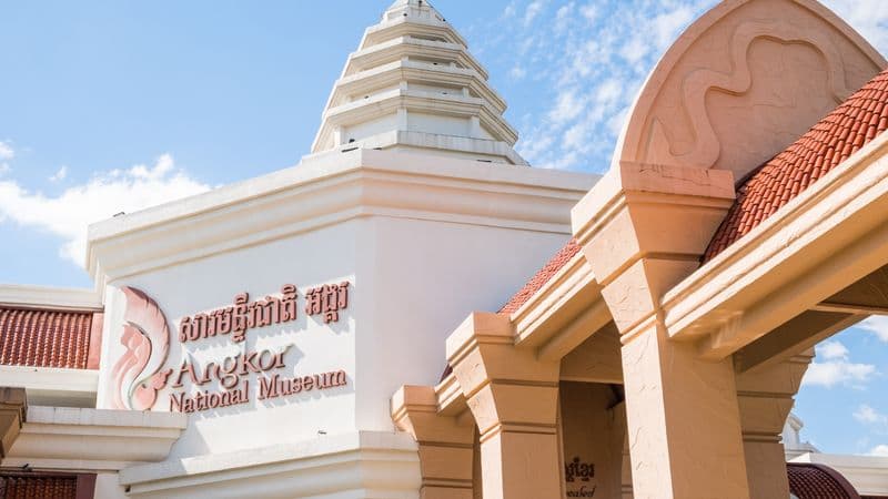 From the Mekong Delta to the Angkor Temples (port-to-port cruise)