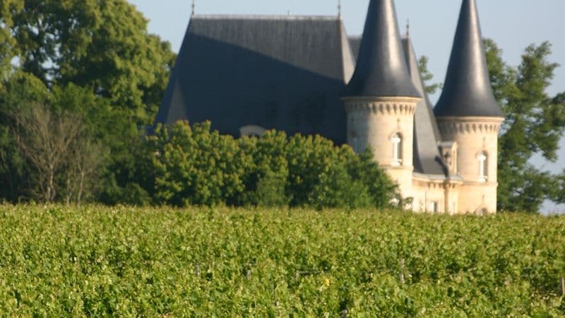 The exceptional region of Bordeaux (port-to-port cruise)