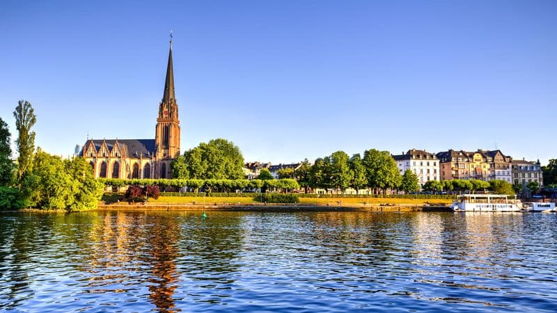 Trans-European cruise from Strasbourg to Budapest (port-to-port cruise)