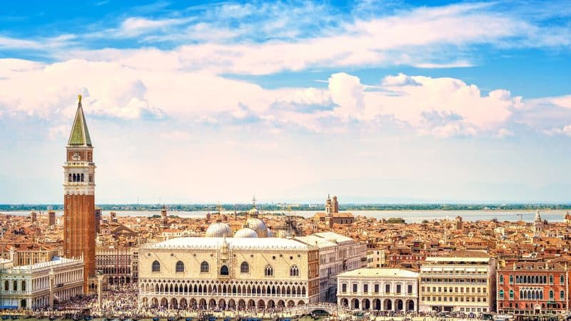 From the Canals of Venice to Renaissance-infused Mantua & Milan and Lake Como Extended Stay (port-to-port cruise)