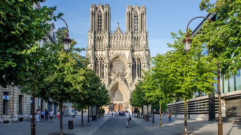 France at its Finest from the Champagne Region to Paris (port-to-port cruise)