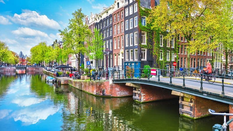 From Basel to Amsterdam : The Treasures of the Celebrated Rhine River (port-to-port cruise)