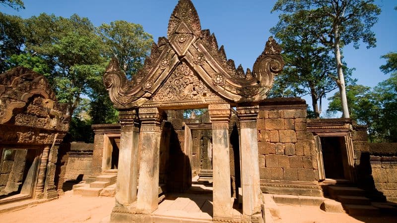 From the Mekong Delta to the Angkor Temples (port-to-port cruise)
