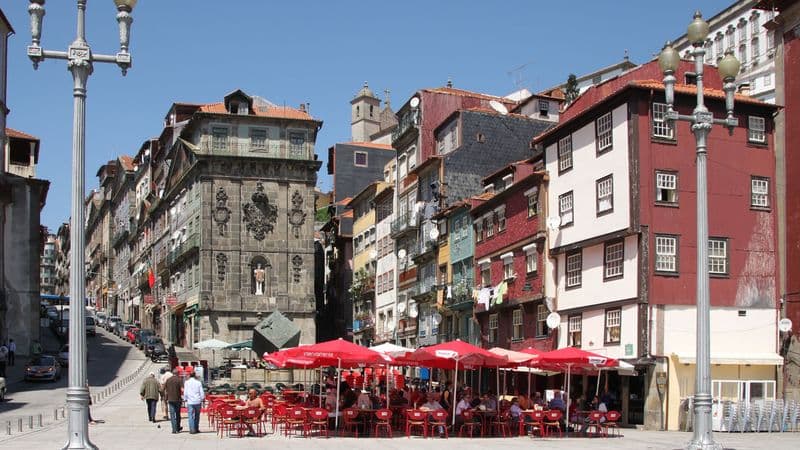 Family Club: Porto, the Douro valley (Portugal) and Salamanca (Spain) (port-to-port cruise)