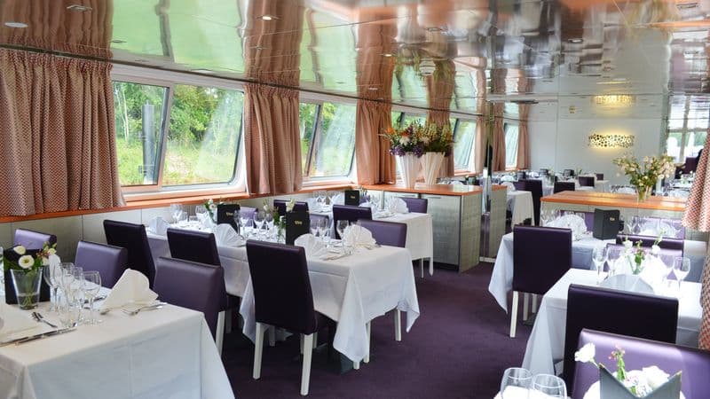 Prestigious Paris & and the Canal Saint-Martin (port-to-port cruise)