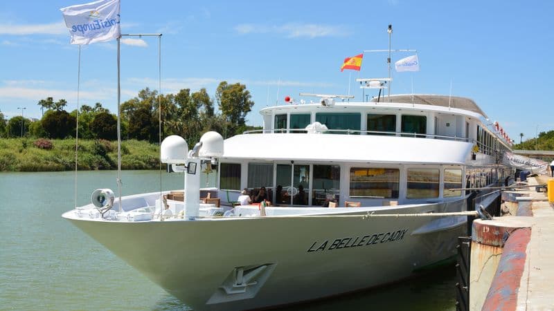 Amazing Andalusia: Enchanting Villages, Traditional Architecture, and Fabulous Cuisine (port-to-port cruise)
