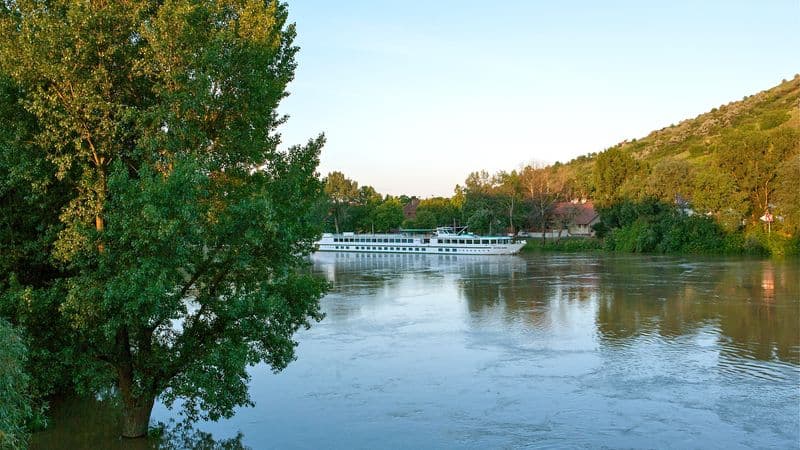 From the Danube to the Tisza, through the Real Hungary (port-to-port cruise)
