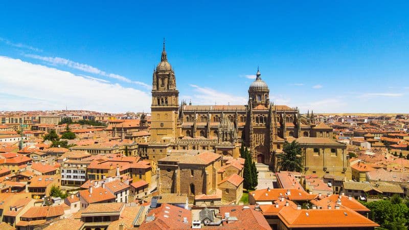 Family Club: Porto, the Douro valley (Portugal) and Salamanca (Spain) (port-to-port cruise)