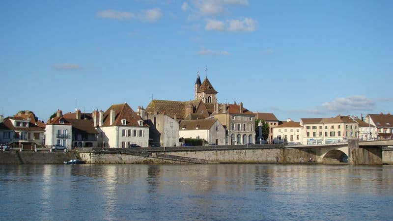 Fine Food and Wines on a Cruise through the Burgundy Region (port-to-port cruise)