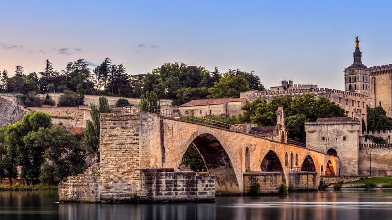 Santons and Christmas traditions along the canals of Provence In the footsteps of fortresses and authentic villages