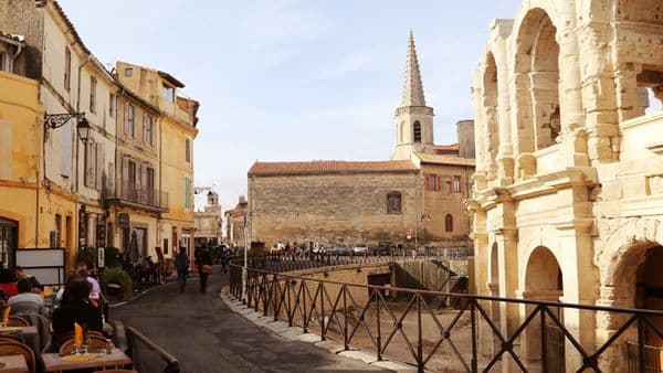 Charming Provence : a barge cruise in Southern France (port-to-port cruise)