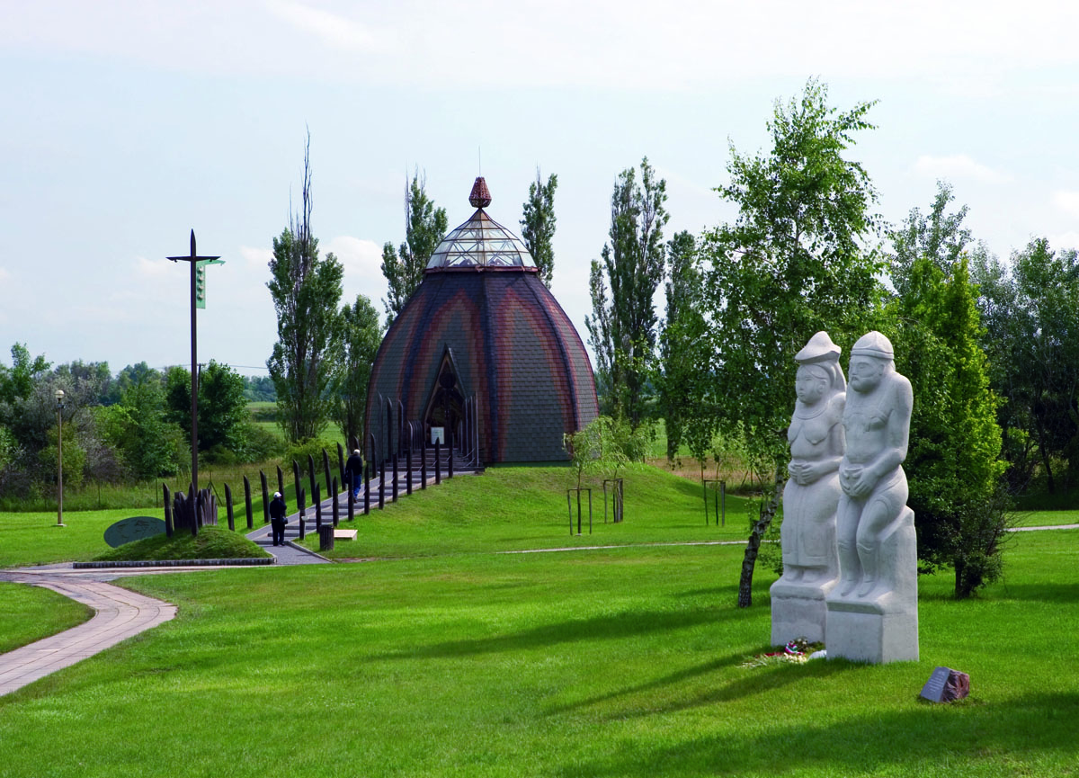 From the Danube to the Tisza, through the Real Hungary (port-to-port cruise)