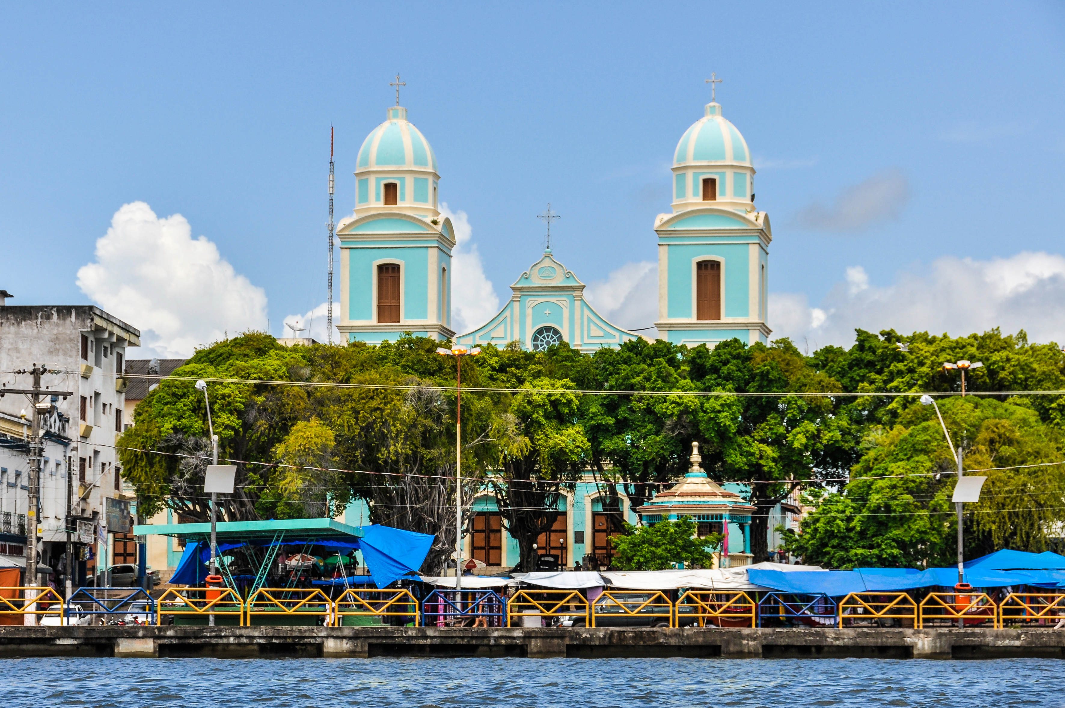 The Gentle Amazon and the Tapajós River - An enchanting and intimate cruise to the Amazon's most beautiful beaches (port-to-port cruise)