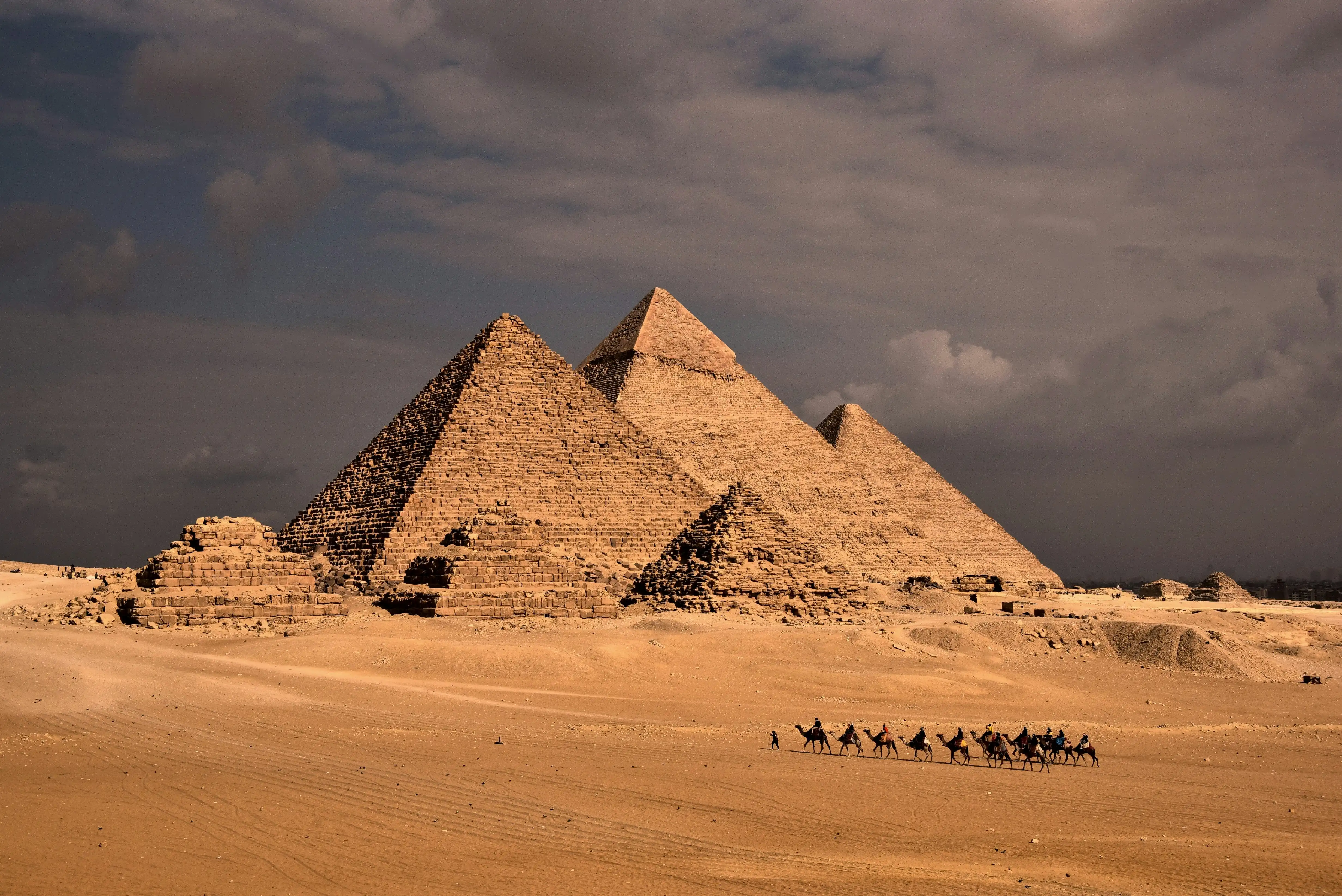 Pyramids of Giza by Moxin Wang