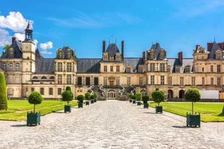 Paris, Medieval France and Romance of Fontainebleau (port-to-port cruise)