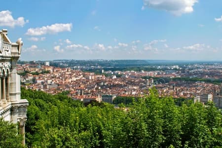 A trip to admire the beautiful scenery of the Rhône valley (port-to-port cruise)