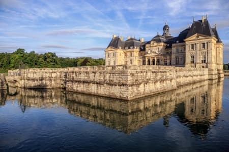 Paris, Medieval France and Romance of Fontainebleau (port-to-port cruise)