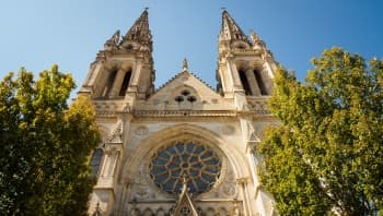 From the French Basque Country to Bordeaux - Fine French cuisine at the foot of the Pyrenees and a cruise to discover Bordeaux and its outlying areas (port-to-port cruise)